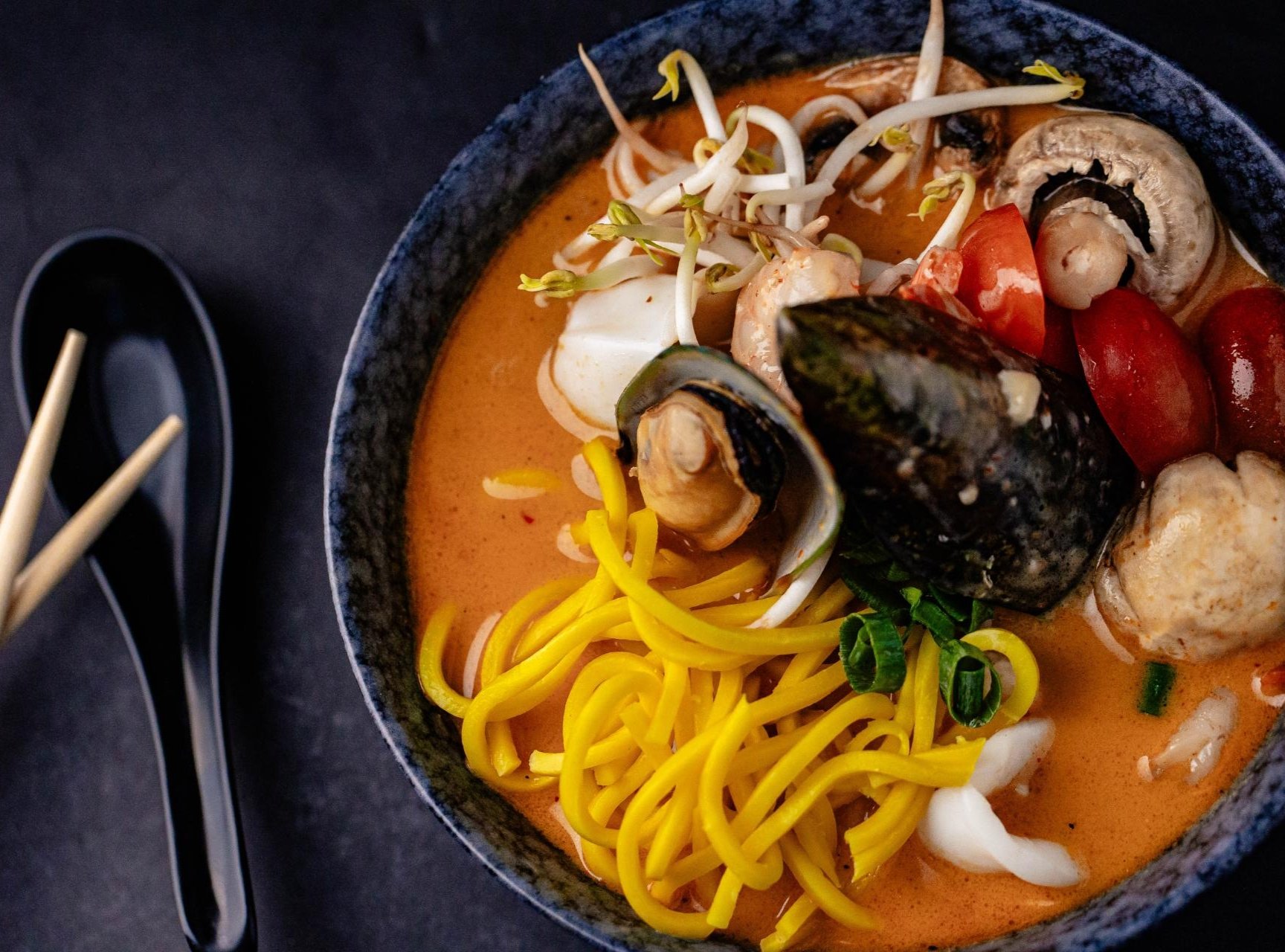 מרק טום יאם פירות ים